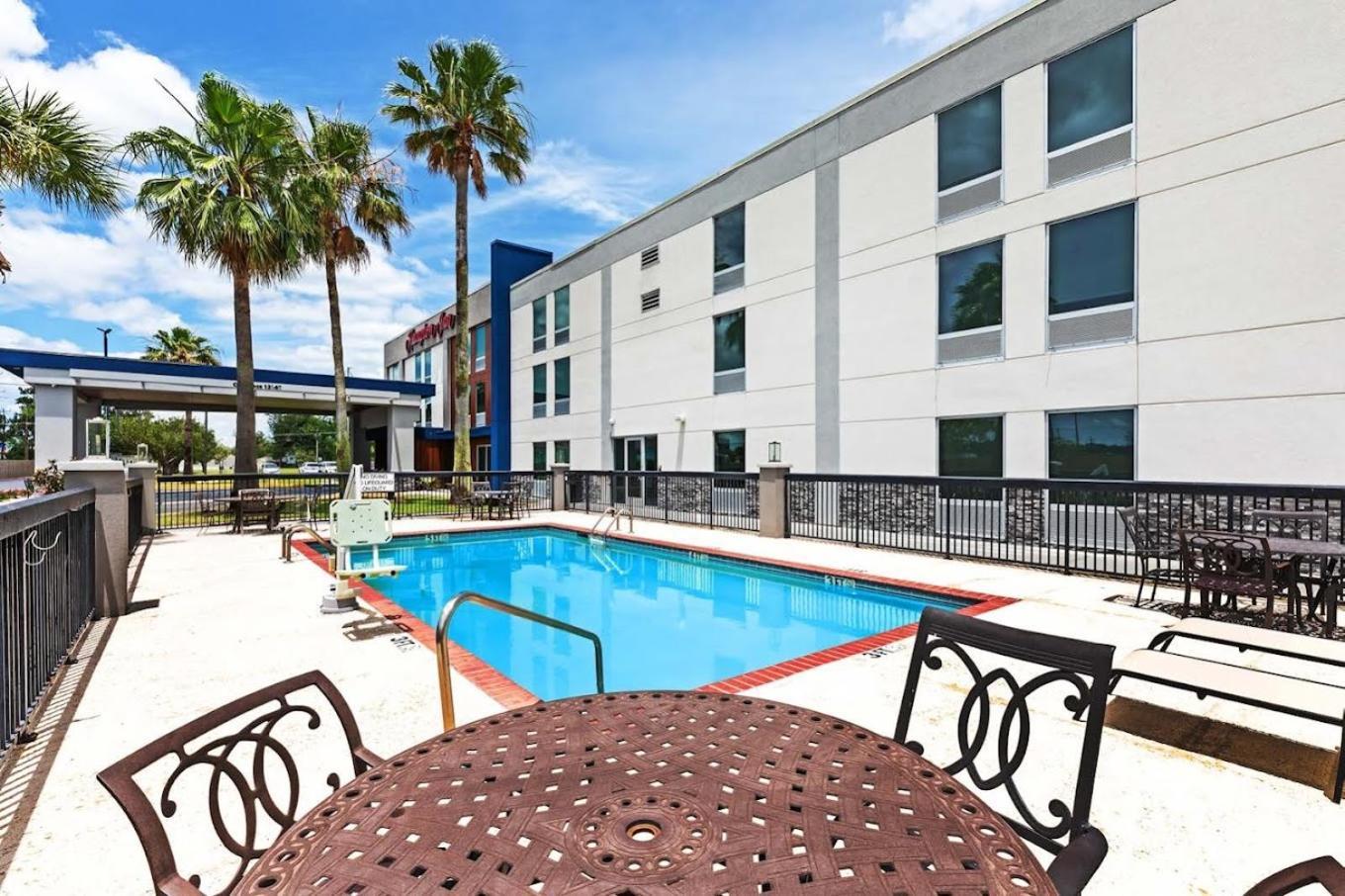 Hampton Inn Sulphur Lake Charles Экстерьер фото