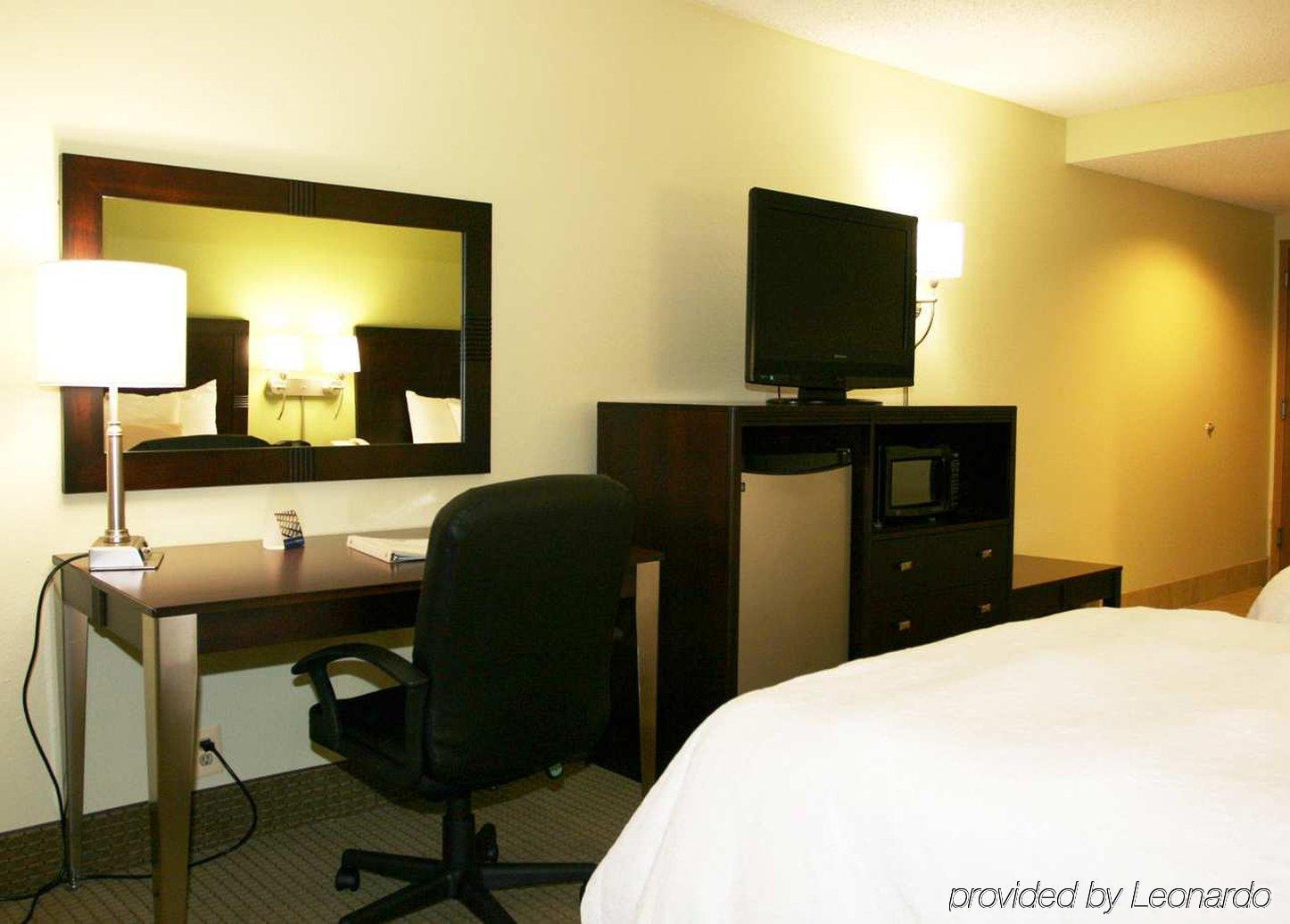 Hampton Inn Sulphur Lake Charles Номер фото