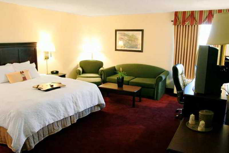 Hampton Inn Sulphur Lake Charles Номер фото